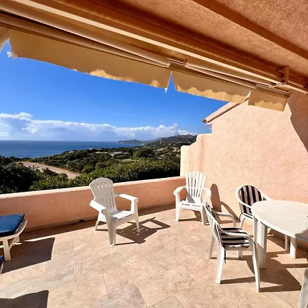 A Nepita Splendide Vue Avec Piscine