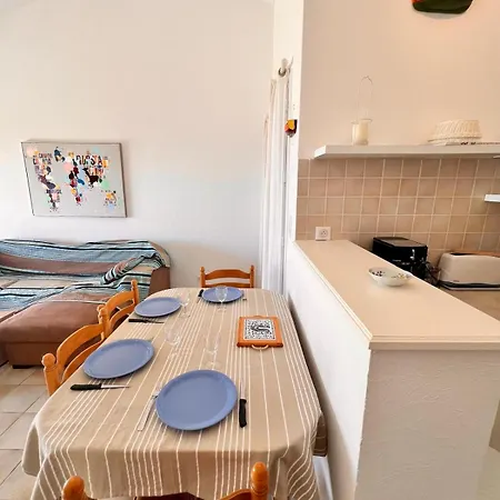 A Nepita Splendide Vue Avec Piscine بيت للعطل