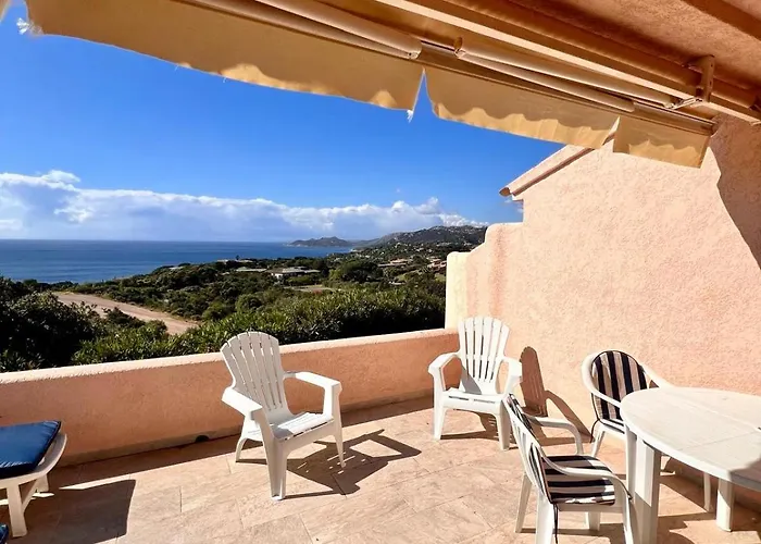 A Nepita Splendide Vue Avec Piscine