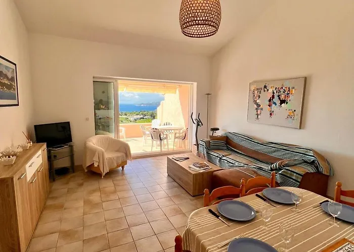 A Nepita Splendide Vue Avec Piscine *